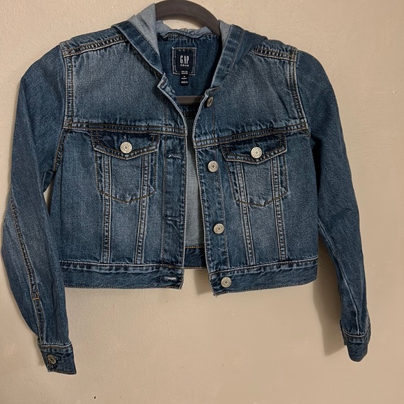GAP jean jacket with hoodie. GUC Girls Size: M Regular - Picture 1 of 3